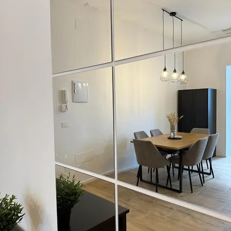 Spacious 4 Apartment, 8min Walk To Old Town, Free Parking, New Apartment