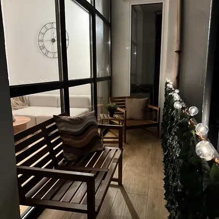 Spacious 4 Apartment, 8min Walk To Old Town, Free Parking, New * Bari